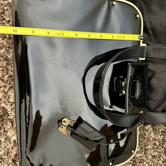 Yves Saint Laurent Bag, Patent Leather, Black (Mint condition) - Picture 12 of 14